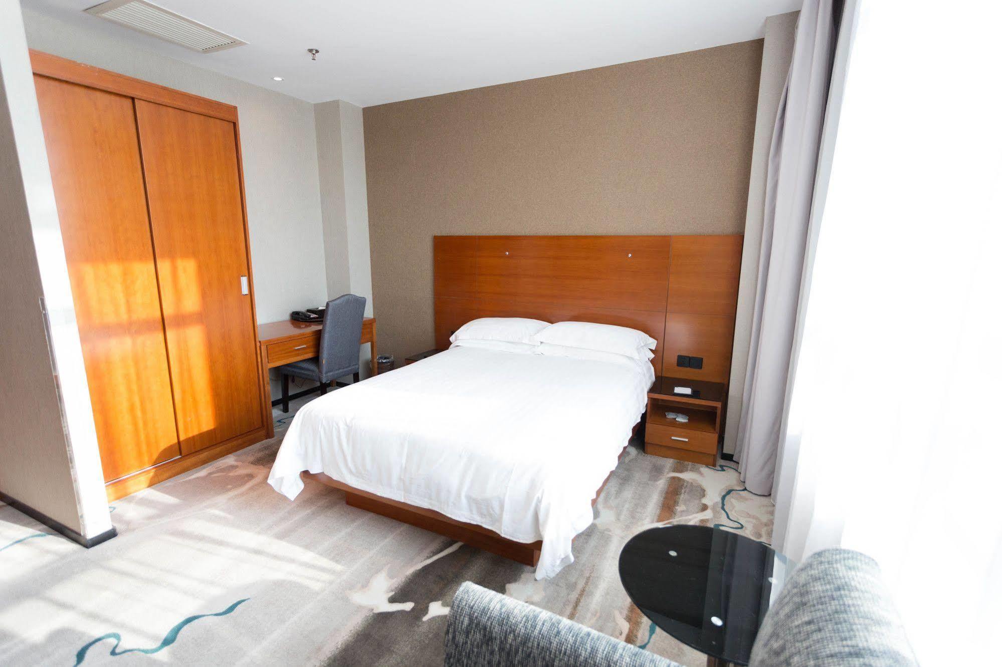 Radiance Hotel Sanghaj Kültér fotó