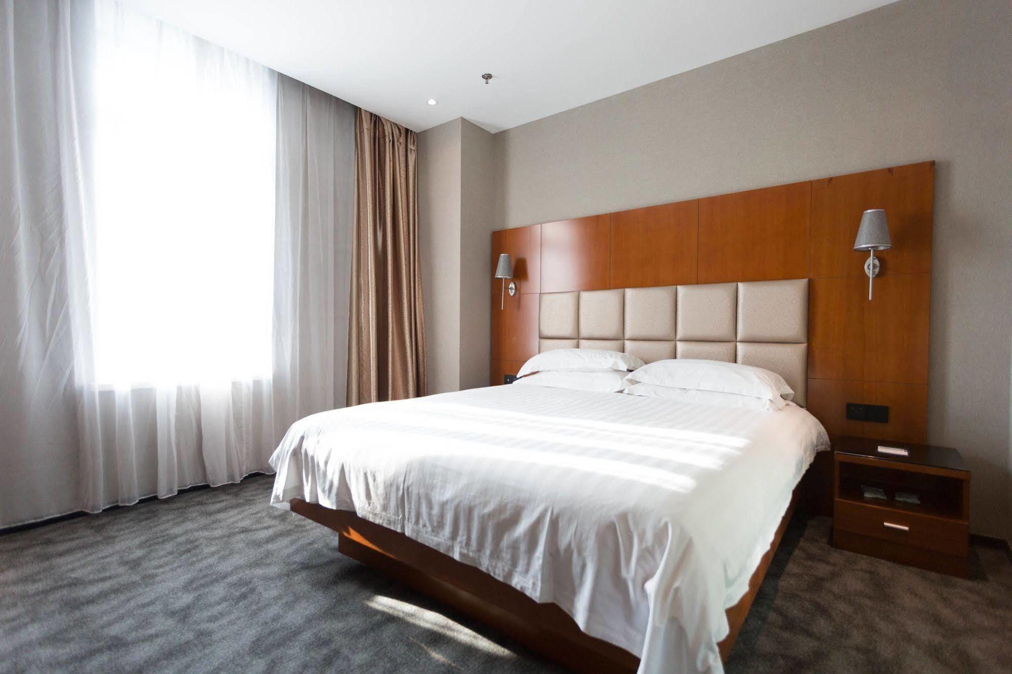 Radiance Hotel Sanghaj Kültér fotó