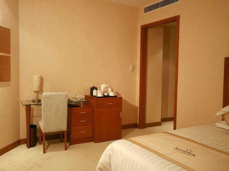Radiance Hotel Sanghaj Kültér fotó